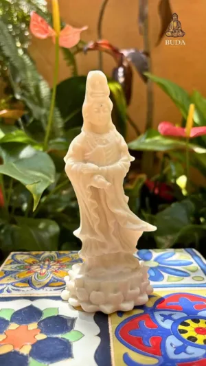 KUAN YIN - MARMORITE (15 cm)